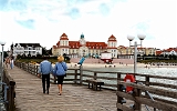 Das Kurhaus und Seebrücke von Binz auf Rügen